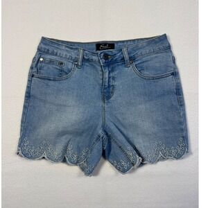 Boho Earl Jean Women Size 6 Denim Shorts Light Blue Floral Embroidered Scalloped
